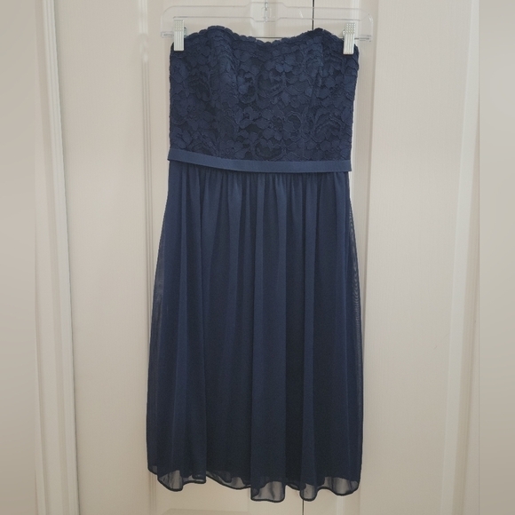 David’s Bridal Navy Blue Short Scalloped Strapless Lace Mesh Dress - Picture 2 of 9
